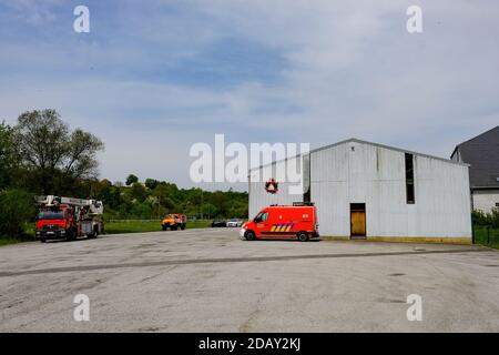 Abbildung zeigt die Feuerwehrstation in Gedinne, Freitag, 08. Mai 2020. BELGA FOTO BRUNO FAHY Stockfoto