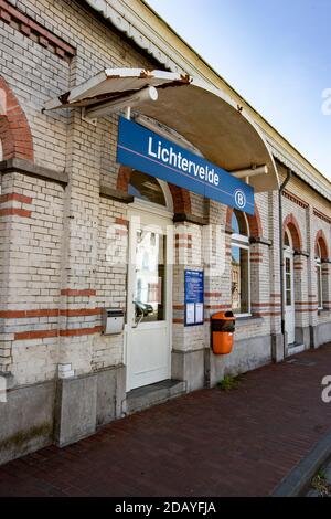 Abbildung zeigt den Bahnhof Lichtervelde, Donnerstag, 28. Mai 2020. BELGA FOTO KURT DESPLENTER Stockfoto