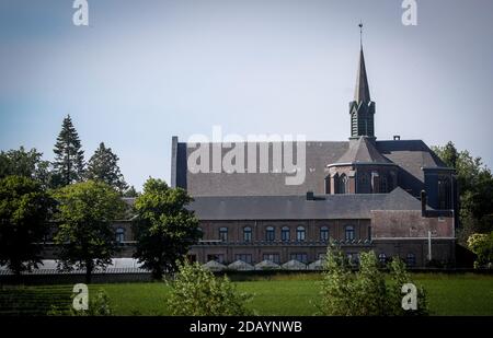 Abbildung zeigt die Abtei "Abbaye Notre-Dame de Scourmont", Mittwoch, 20. Mai 2020, in Chimay. BELGA FOTO VIRGINIE LEFOUR Stockfoto