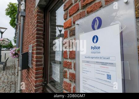 Abbildung Bild zeigt die Polizeistation in Burdinne, Sonntag, 26. Juli 2020. BELGA FOTO BRUNO FAHY Stockfoto