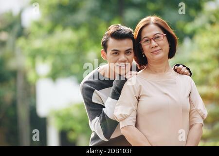 Glückliche Mutter und Sohn Stockfoto
