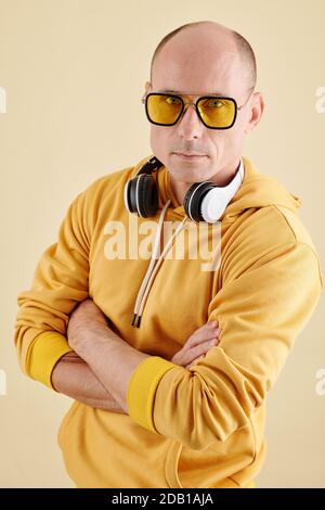 Ernst stilvolle reifen Mann Stockfoto