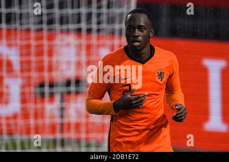 ALMERE, NIEDERLANDE - NOVEMBER 15: Jordan Teze von den Niederlanden U21 während des U21 UEFA Euro Qualifying matches zwischen Holland U21 und Weißrussland U21 im Yanmar Stadion am 15. november 2020 in Almere, Niederlande (Foto: Gerrit van Keulen/Orange Pictures) Stockfoto