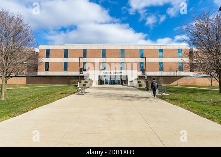 ROCHESTER, MI, USA - NOVEMBER 11: Kresge Library am 11. November 2020 an der Oakland University in Rochester, Michigan. Stockfoto