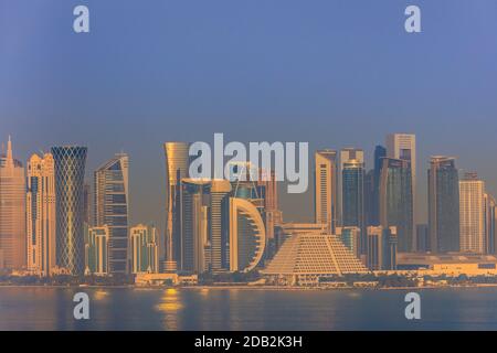Sonnenaufgang in Doha, Ad-Dawhah, Katar. Naher Osten Stockfoto