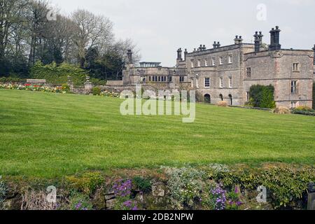 GROSSBRITANNIEN / England /Derbyshire/Ashbourne/ Tissington Hall von außen mit Anwesen.das Äußere eines stattlichen Hauses. Tissington Hall, derbyshire Stockfoto