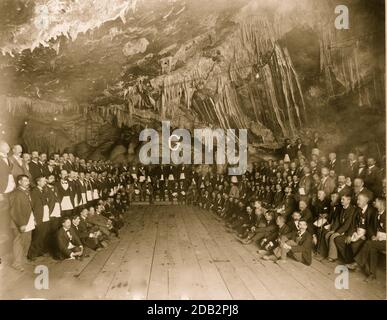 Masonic Grand Lodge of Arizona Treffen in der Höhle in der Mine der Copper Queen Consolidated Mining Co. In Bisbee, Arizona, 12. November 1897. Stockfoto