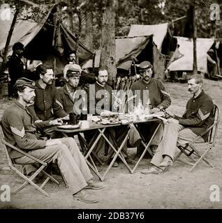 Bealeton, VA. Unkommissioned Officers' Mess of Co. D, 93d New York Infantry. Stockfoto