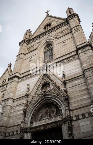 Die Kathedrale von Neapel (Duomo di Napoli), auch bekannt als Kathedrale des Heiligen Januarius Stockfoto