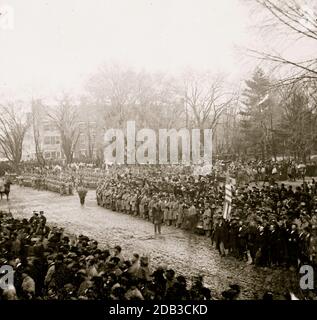 Washington, District of Columbia. Menschenmenge bei Präsident Abraham Lincolns zweiter Einweihung. Stockfoto