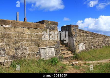 Schritte zum alten Fort Barrington in St. Johnâ €™s Antigua Stockfoto