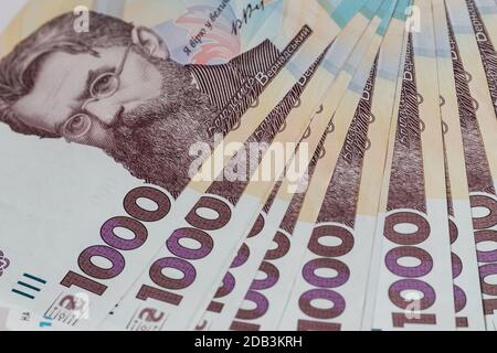 Stapel von neuen ukrainischen Griwna Banknoten. Griwna 1000 uah Stockfoto