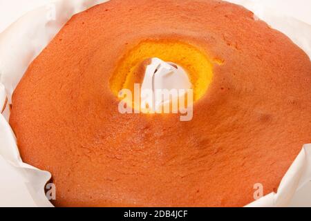 Pao de Lo de Ovar, typischer Kuchen Portugals, hausgemachtes Papier. Stockfoto