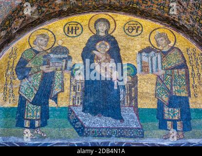 Istanbul, Türkei. Haghia Sophia oder Hagia Sophia oder Ayasofya. Erbaut als Kirche im 6. Jahrhundert, als Moschee von 1453, ein Museum von 1935 un Stockfoto