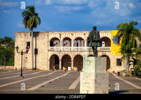 Dominikanische Republik, Santo Domingo, Colonial Zone, der Plaza Espana, der Alcazar de Colon Stockfoto