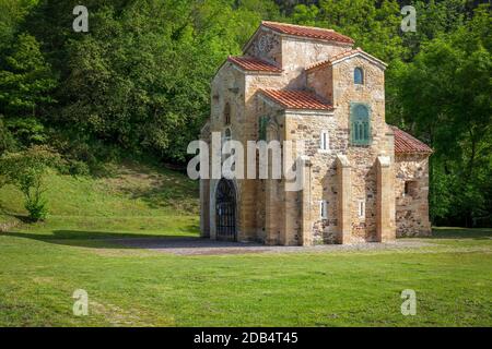 Vorromanische Kirche San Miguel de Lillo, Oviedo, Asturien, Spanien. San Miguel de Lillo ist Teil des UNESCO-Weltkulturerbes Denkmäler von Ovied Stockfoto