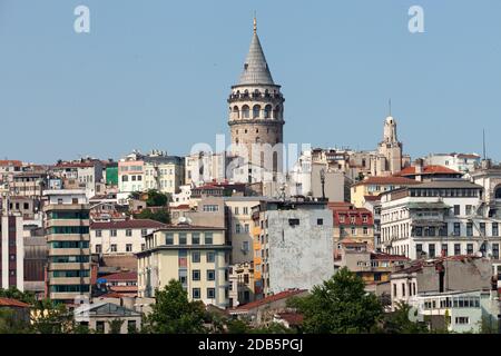 Galata-Turm im Stadtteil Beyoglu Istanbul, Türkei Stockfoto