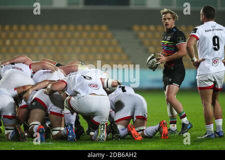 Parma, Italien. November 2020. Joshua Renton ist bereit für das Scrum während Zebre Rugby vs Ulster Rugby, Rugby Guinness Pro 14 Spiel in parma, Italien, November 16 2020 Kredit: Unabhängige Fotoagentur/Alamy Live Nachrichten Stockfoto