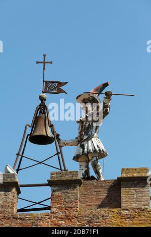 Torre Della Pulcinella Clocktower, Montepulciano, Italien. Stockfoto