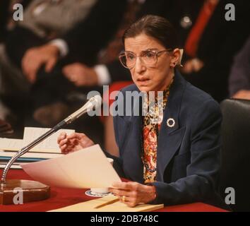 WASHINGTON, DC, USA, 21. JULI 1993 - Ruth Bader Ginsburg, während der Bestätigungsvernehmungen, U. S. Supreme Court. Stockfoto