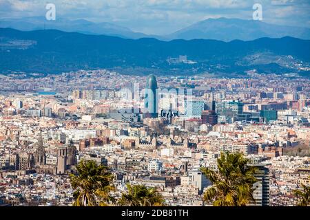 Gesamtansicht der Stadt Barcelona vom Montjuic aus gesehen Stockfoto