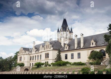 Das Schloss Grafenegg im Bezirk Krems-Land in Niederösterreich Stockfoto