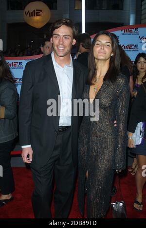 Angie Harmon und Jason Sehorn kommen bei den MTV Video Music Awards 2001 an, die am 6. September 2001 im Metropolitan Opera House im Lincoln Center stattfinden Stockfoto