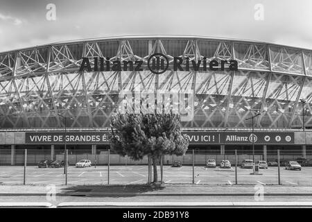 NIZZA, FRANKREICH - 16. AUGUST: Außenansicht der Allianz Riviera Stade de Nice, Cote d'Azur, Frankreich, am 16. August 2019. Im Stadion finden Heimspiele von O statt Stockfoto