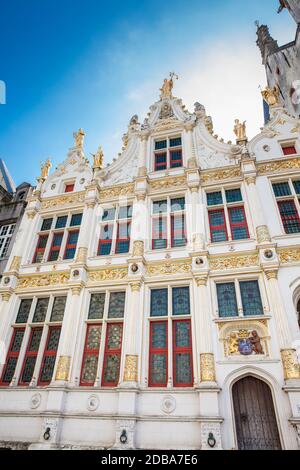 Brügge, Belgien - März 2018: Die Kammern Gebäude am Schlossplatz in Brügge Stockfoto