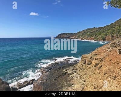 Die Küste von Antigua von Fort Berkeley aus gesehen Stockfoto