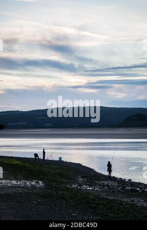 Sonnenuntergang über der Kent River Mündung bei Arnside, Cumbria, Stockfoto