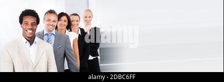 Diverse Group Business People Einschließlich Black Smiling African Man Stockfoto
