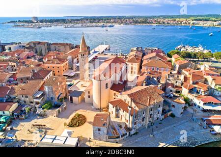 Umag. Luftaufnahme von historischen Sehenswürdigkeiten in der Stadt Umag, Istrien Region von Kroatien Stockfoto