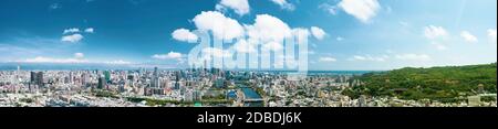 Luftaufnahme des Liebesflusses und der Stadt kaohsiung. Taiwan Stockfoto