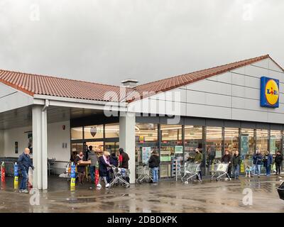 FishPonds, Bristol, Großbritannien. Oktober 2020. Da das Land aufwacht zu der Nachricht, dass England wahrscheinlich in naher Zukunft in die nationale Sperre gehen wird Stockfoto