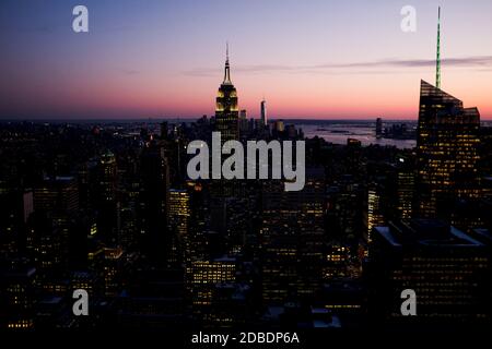 Manhattan bei Nacht, New York City Stockfoto