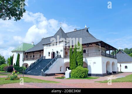 Altes slawischer Holzbau in Novhorod-Siverskyi. Die alte slawische Architektur des Museums Novhorod-Siwerskyi Stockfoto