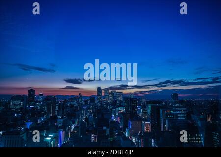 Sonnenuntergang von der Sternwarte des Nagoya Fernsehturms. Aufnahmeort: Präfektur Aichi, Stadt Nagoya Stockfoto