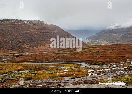 Panoramablick auf Seydisfjordur Seehafen, Island Stockfoto