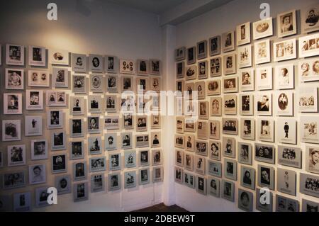 Portraitfotos von Häftlingsopfern im Konzentrationslager Auschwitz Stockfoto