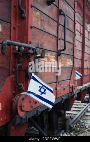 Hölzerner Zugwagen für den Transport von Gefangenen im konzentrationslager auschwitz, Polen Stockfoto