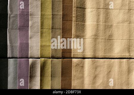 Farbpalette Sample Picker von textilen Stoffen Stockfoto