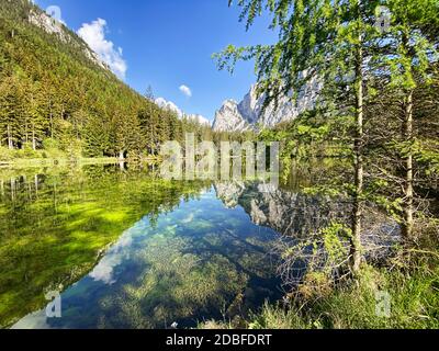 Grüner See Österreich, temporärer See mit Schmelzwasser in Österreich Stockfoto