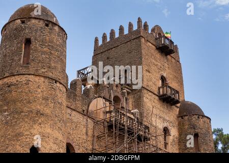 Ruinen von Fasil Ghebbi, königliche Festung-Stadt-Burg in Gondar, Äthiopien. Kaiserpalast wird Camelot von Afrika genannt. UNESCO-Weltkulturerbe. Stockfoto