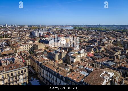 Luftbild der Stadt Bordeaux vom Pey-Berland-Turm, Frankreich Stockfoto