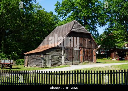 Alte Scheune in Eyendorf in der LÃ¼neburg Heide Stockfoto