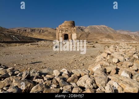 Bibi Maryam Mausoleum in der antiken Stadt Qalhat in der Nähe von Sur, Oman. Diese Website wurde von der UNESCO zum Weltkulturerbe vorläufige Liste - Bild hinzugefügt Stockfoto