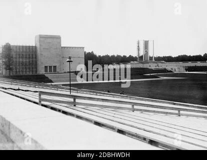 Blick auf die Vorbereitungen für den NSDAP-Kongress in der Luitpoldarena, links die Luitpoldhalle, rechts das Rostrum. Stockfoto