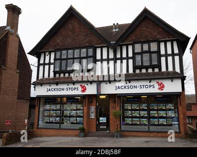 Jackson-stoppt Immobilienmakler in Oxted, Surrey Stockfoto