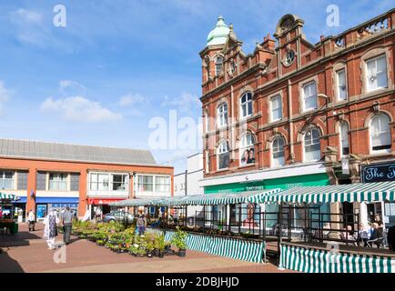 Burton on Trent Outdoor Marktstände im Market Place Burton upon Trent, Staffordshire, England, GB UK Europa Stockfoto